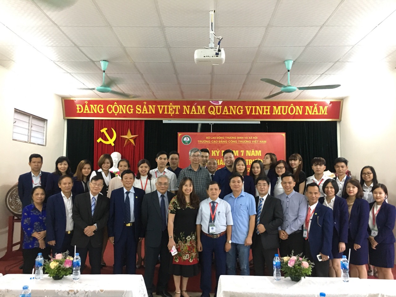Lễ Kỉ Niệm 7 Năm Thành Lập Trường Cao Đẳng Công Thương Việt Nam